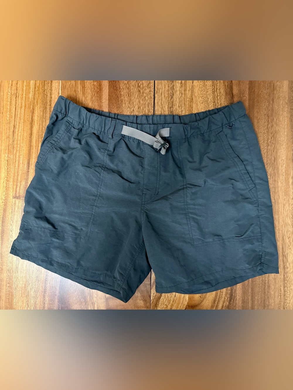 REI Men's L Black Athletic Shorts with Integrated Belt - 6” Inseam
